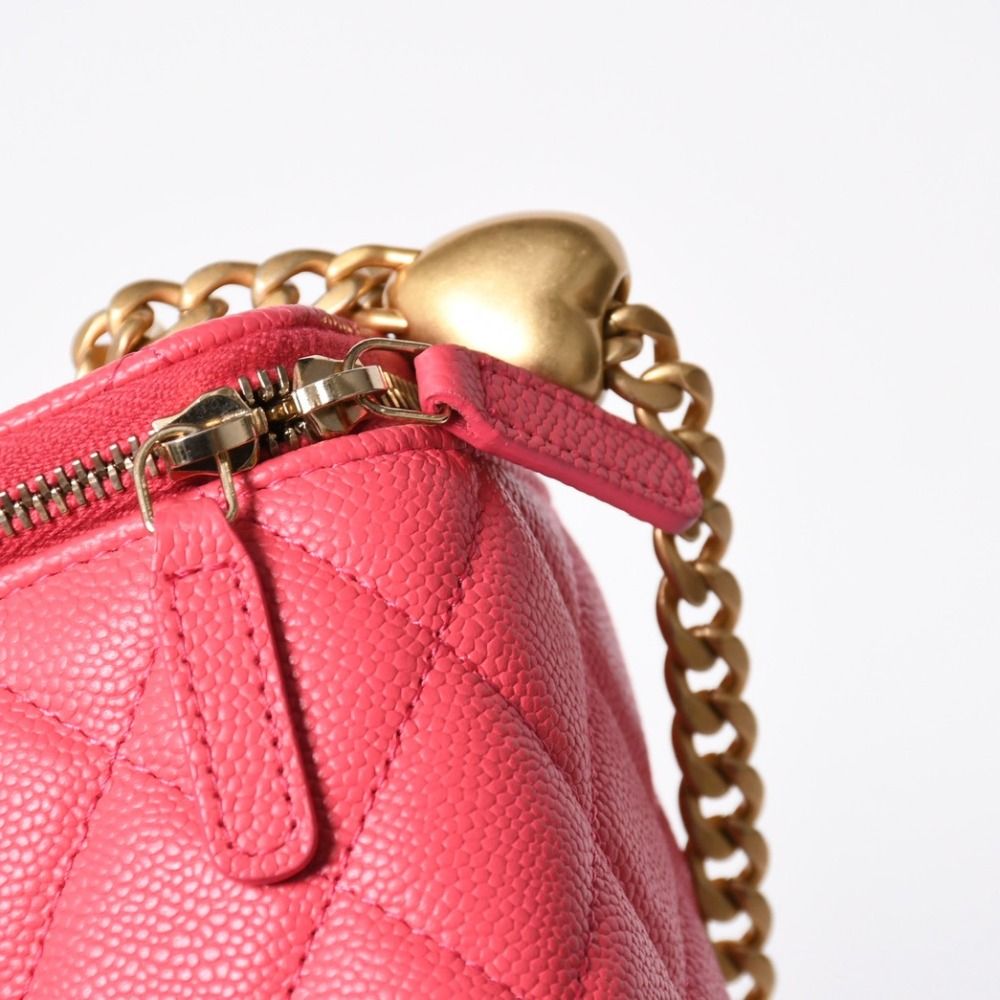 Chanel Quilted Caviar Leather Small Vanity Case Pink Makeup Bag Gold — view 8