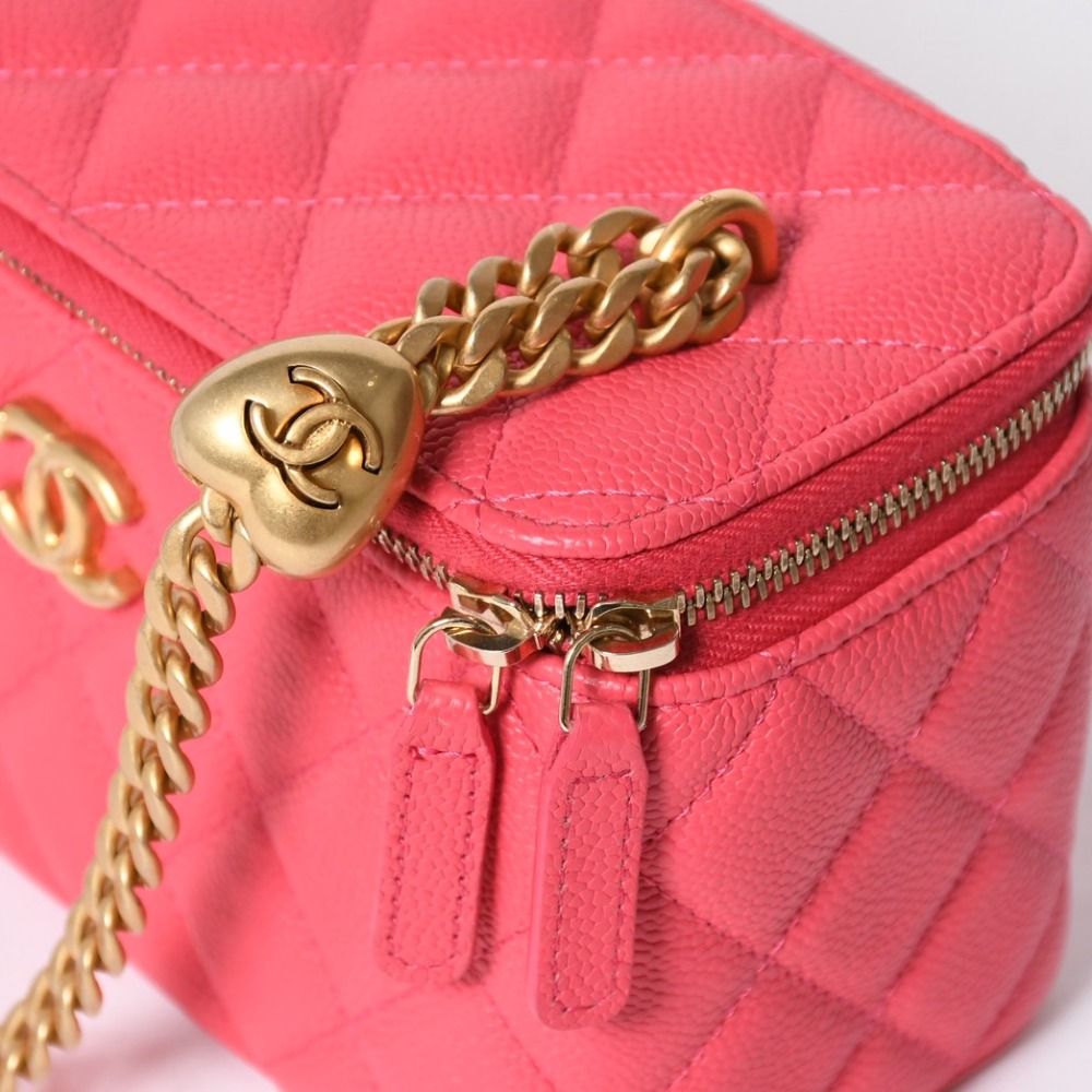 Chanel Quilted Caviar Leather Small Vanity Case Pink Makeup Bag Gold — view 5