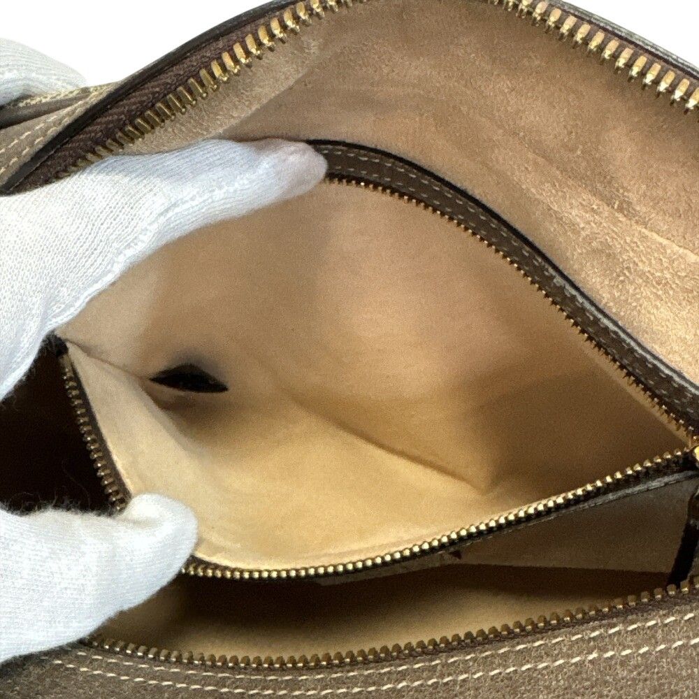 Gucci GG Supreme Shoulder Bag Brown — view 7