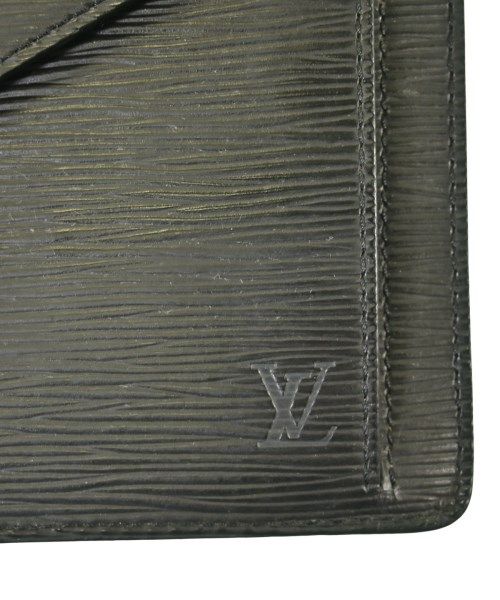 Louis Vuitton Epi Series Dragonne Clutch Black — view 8