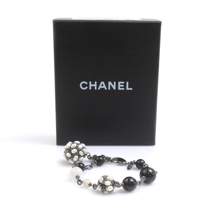 Chanel Bracelet CC Logo — view 8