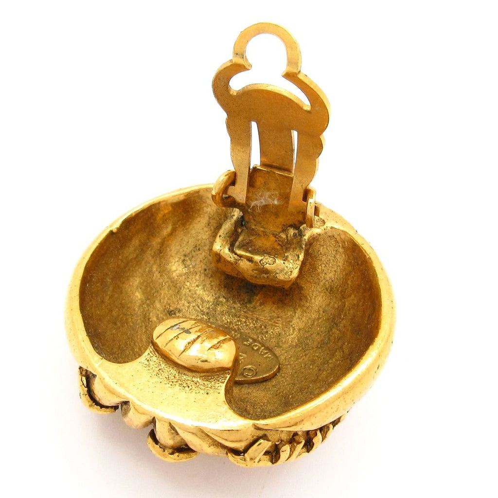 Chanel Earrings CC Logo Gold — view 4