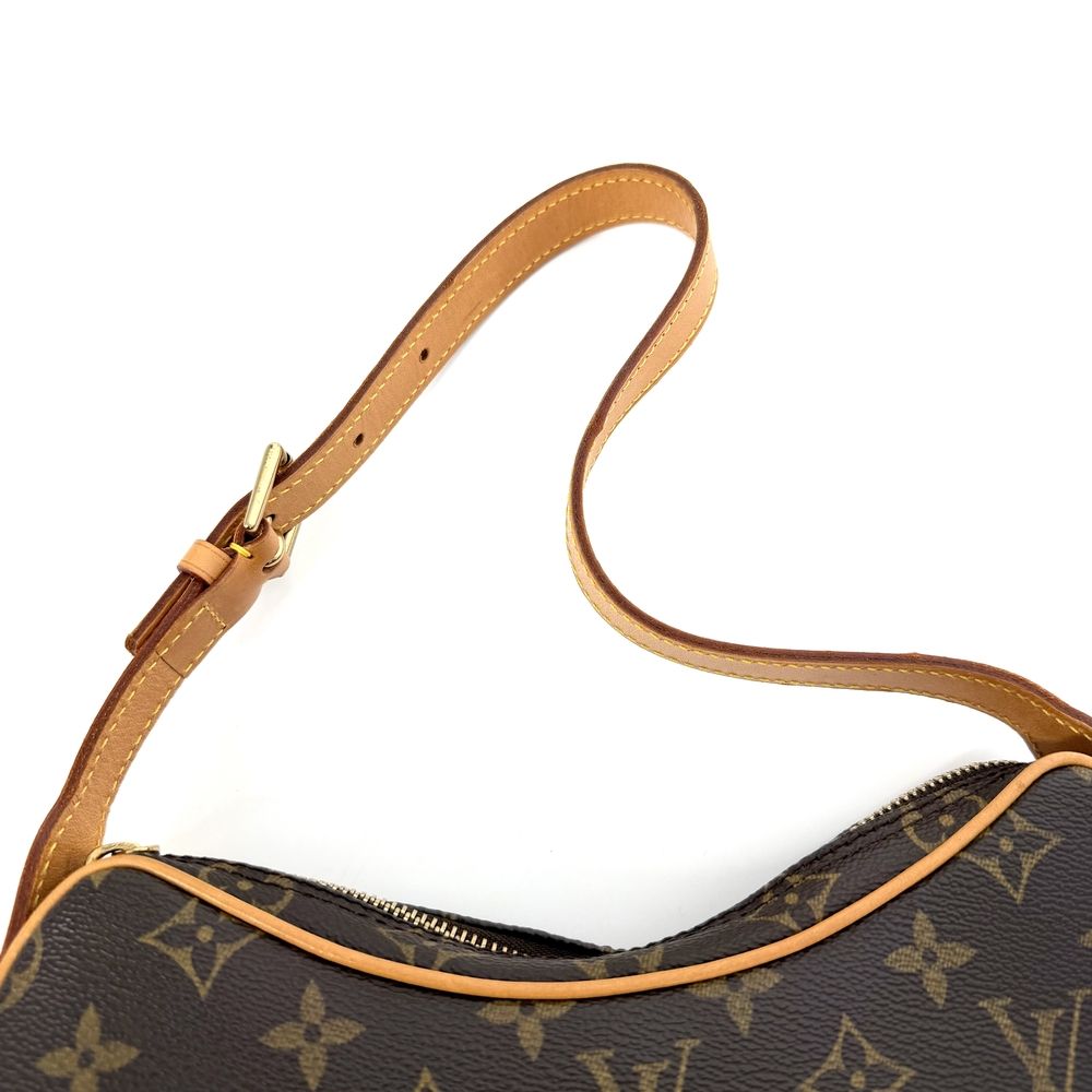 Louis Vuitton Shoulder Bag Pochette Croissant Monogram Canvas Brown Gold — view 8