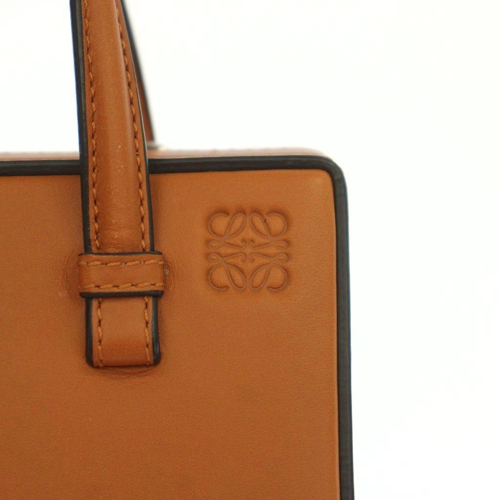 Loewe Postal Small Bag Hand Anagram Logo Solid Leather Brown — view 8