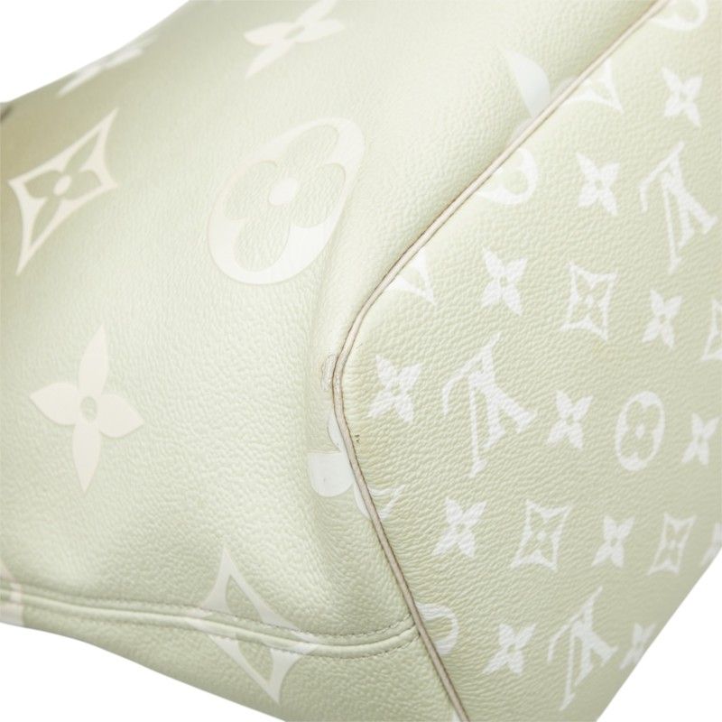 Louis Vuitton Monogram Gradient Neverfull MM Tote Shoulder Bag Sunset Khaki — view 4