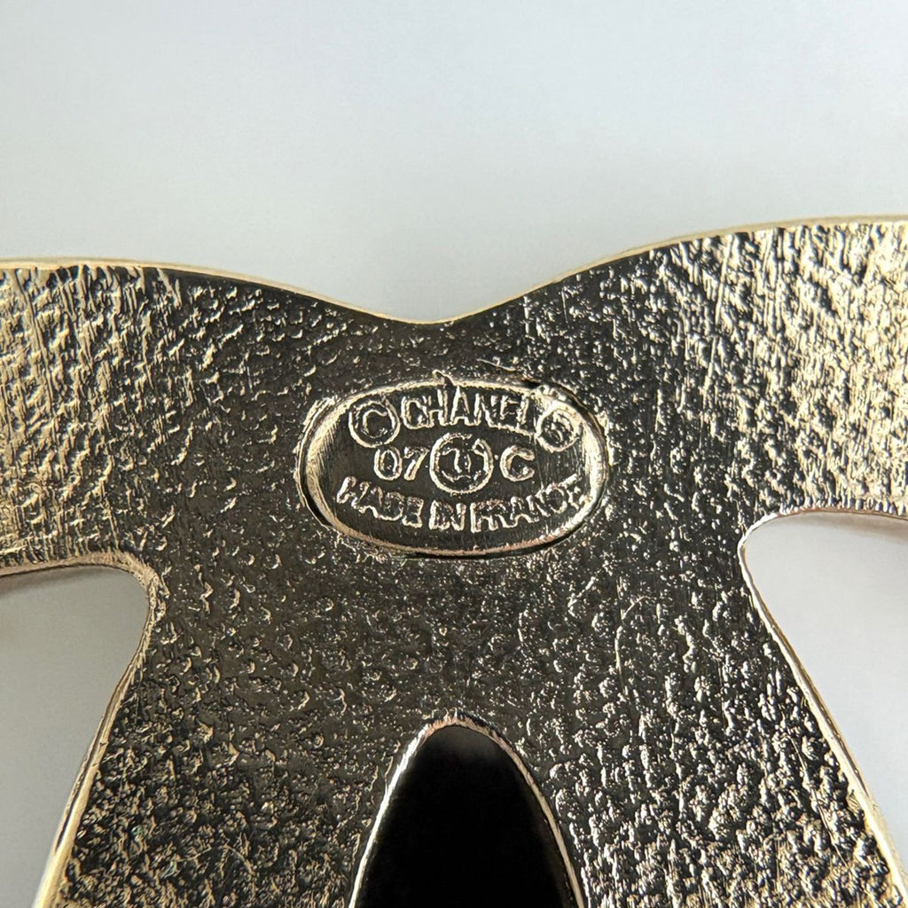 Chanel Brooch CC Logo Ribbon Fabric Black — view 5
