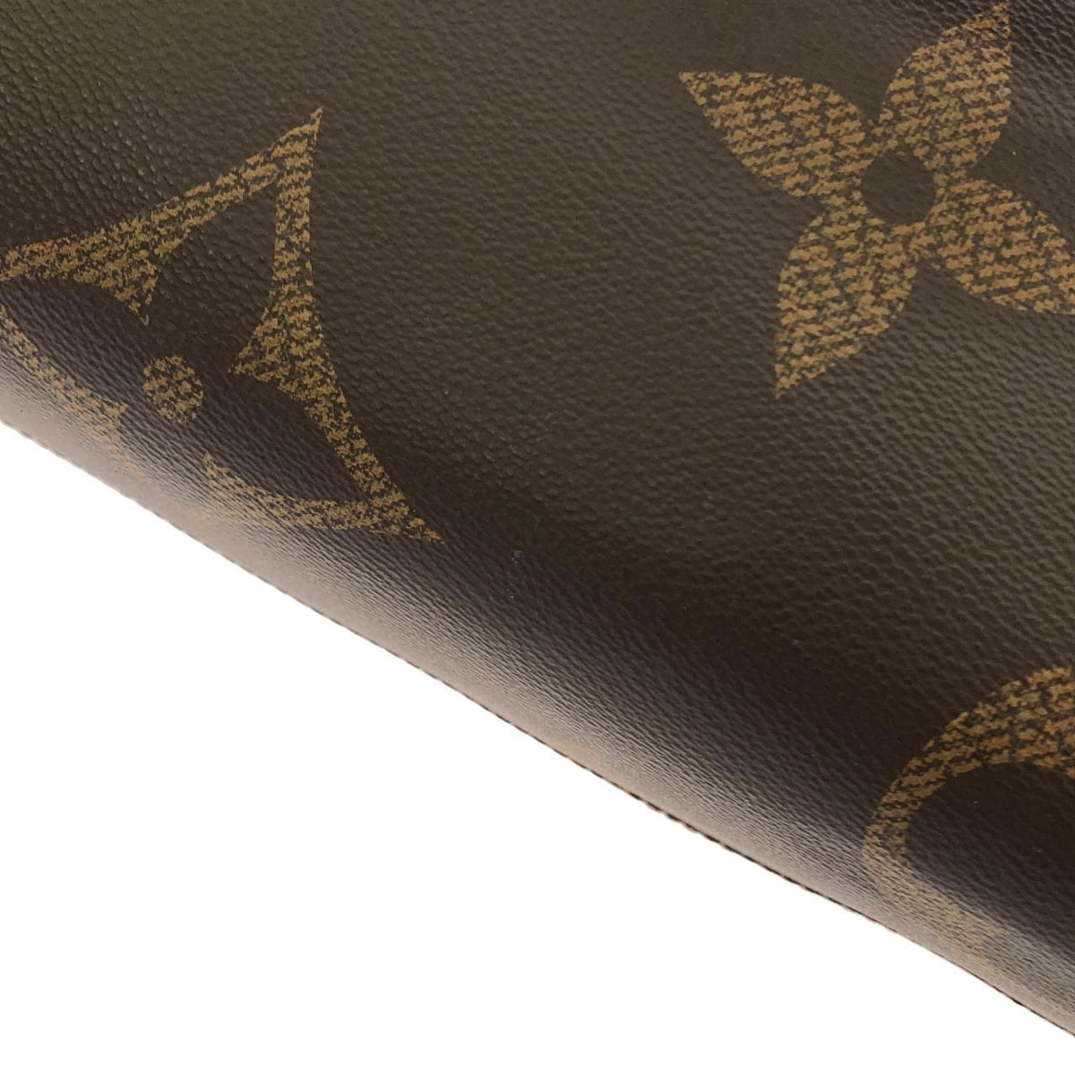 Louis Vuitton Monogram Giant On The Go GM Bag — view 6