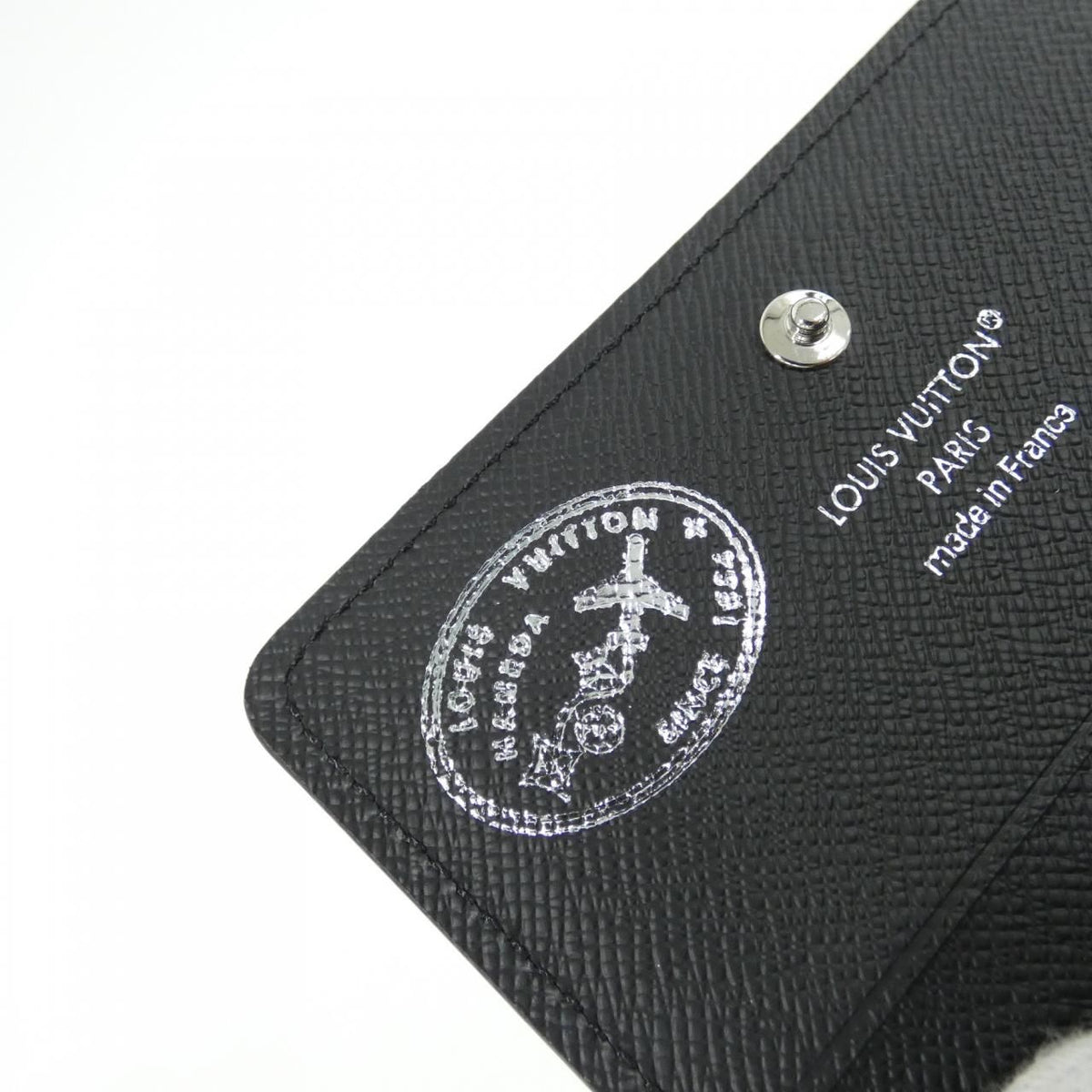 Louis Vuitton Taiga Envelope Business Card Holder Case — view 6