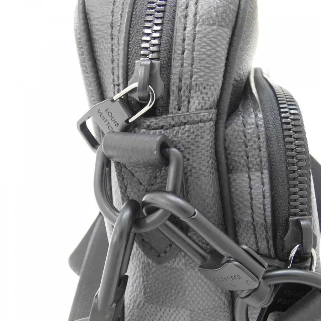 Louis Vuitton Damoflage Nile Messenger — view 5