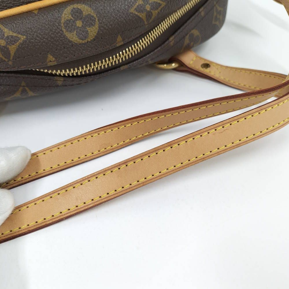 Louis Vuitton Montorgueil PM Shoulder Bag Monogram — view 5