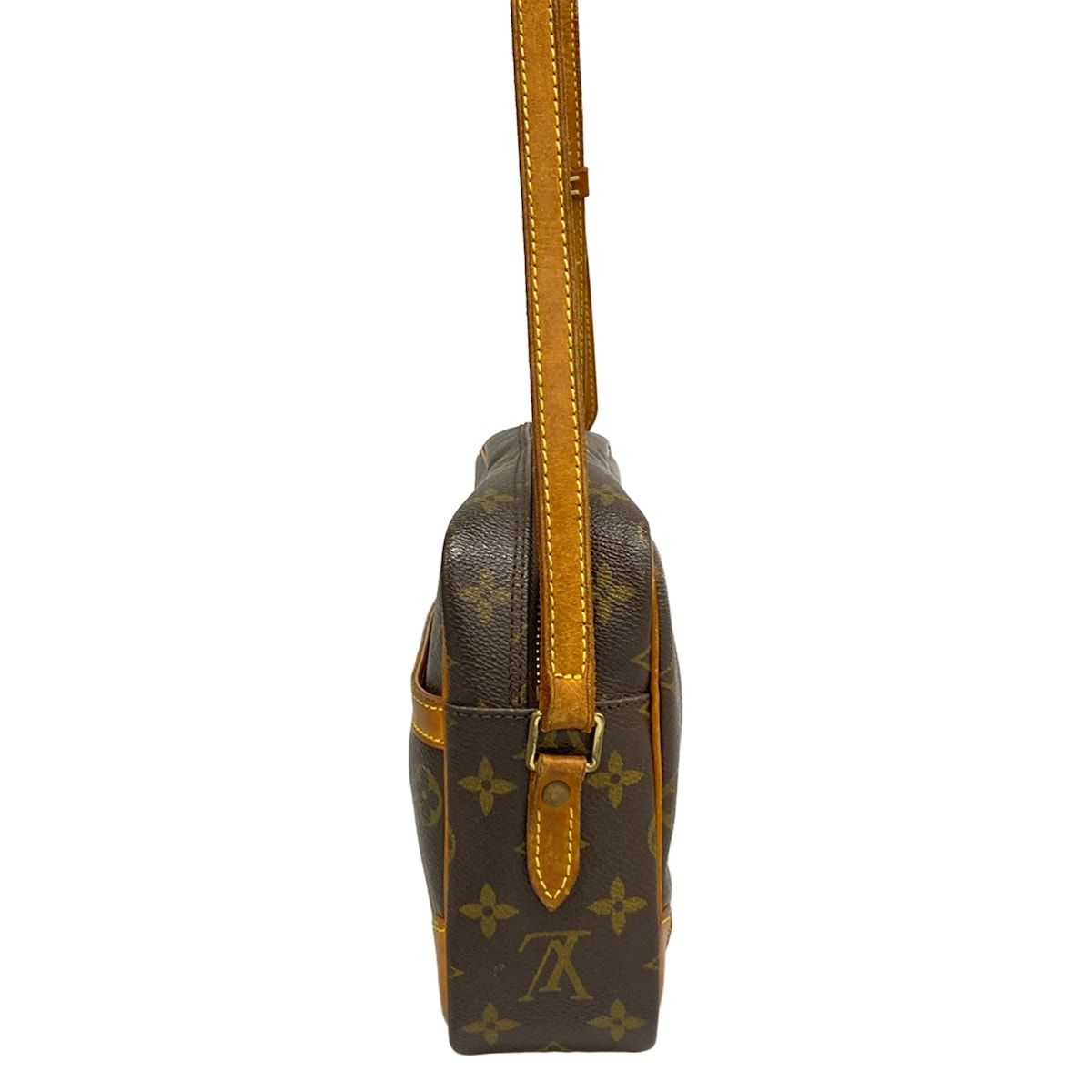 Louis Vuitton Shoulder Bag Monogram Trocadero 27 — view 4
