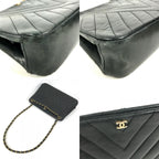 Chanel Shoulder Bag CC Logo Vintage Leather Black — view 7