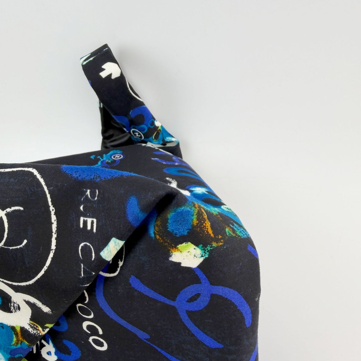 Chanel CC Logo Graffiti Shoulder Bag Canvas Black Blue Multicolor Silver Seal — view 7