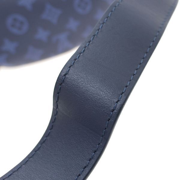 Louis Vuitton Shadow Discovery Bum Bag — view 4