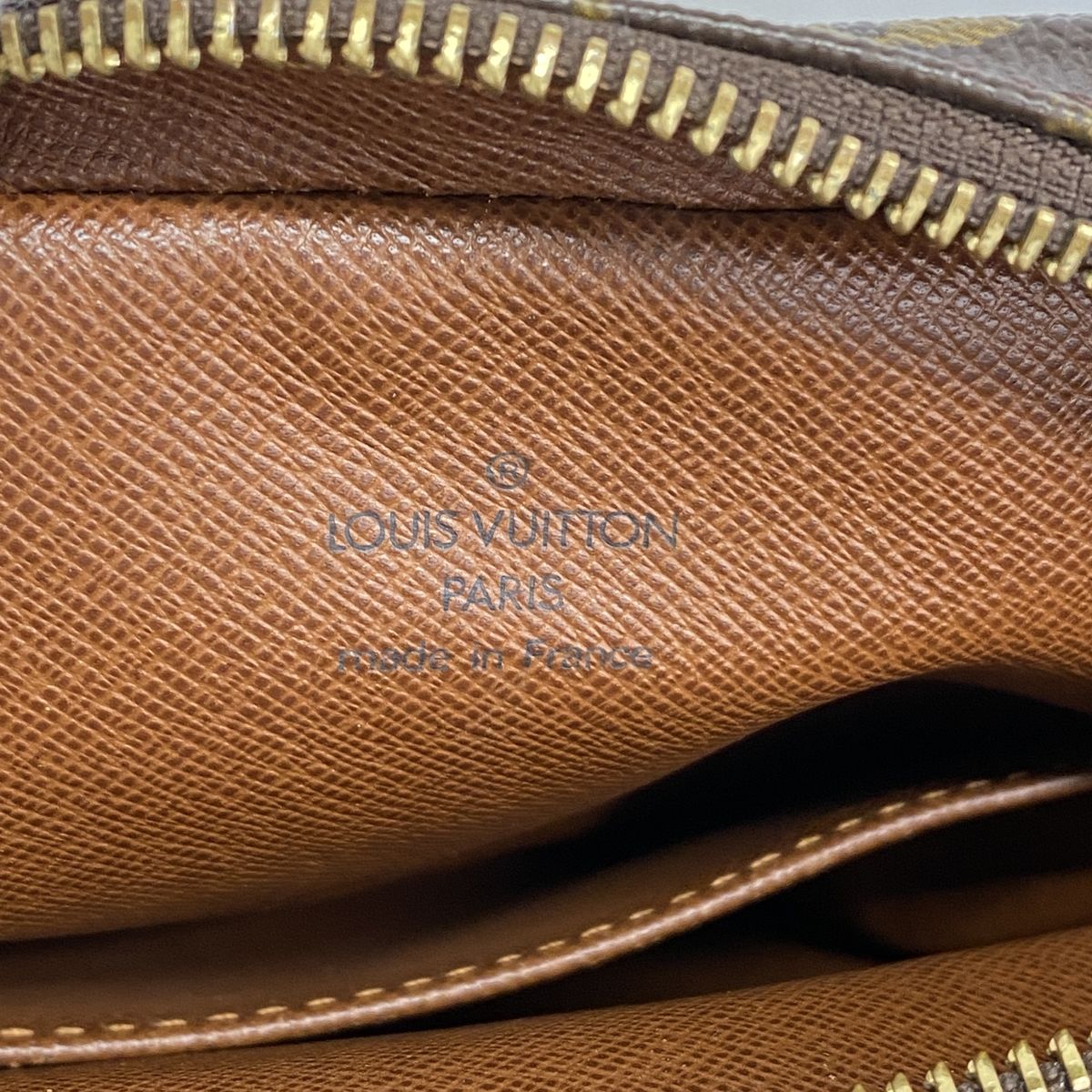 Louis Vuitton Shoulder Bag Monogram Amazon Brown — view 5
