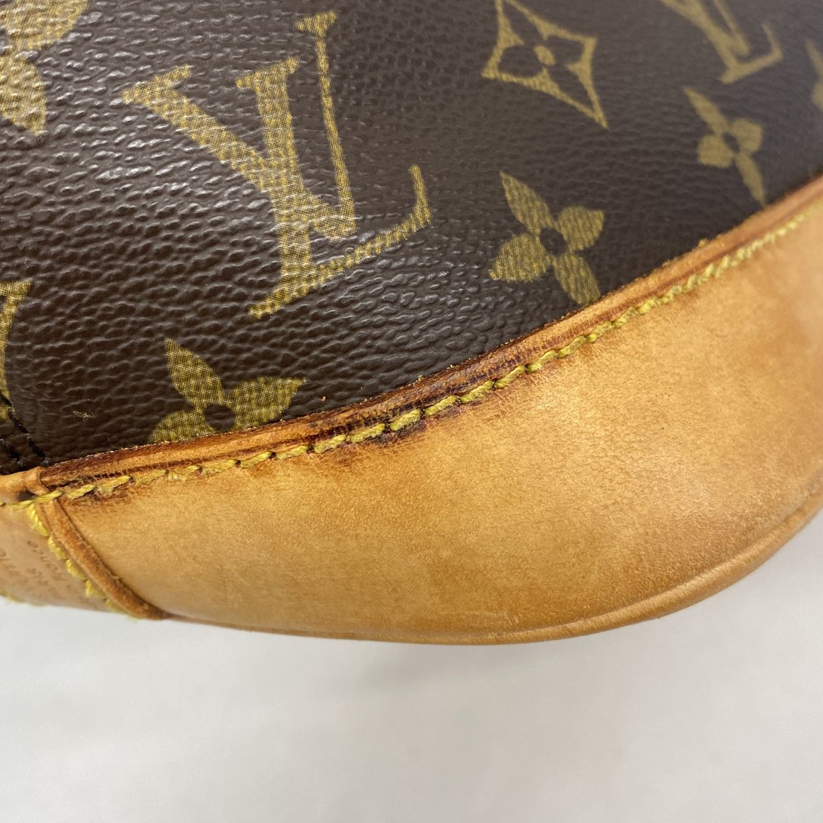 Louis Vuitton Handbag Monogram Alma Brown — view 8