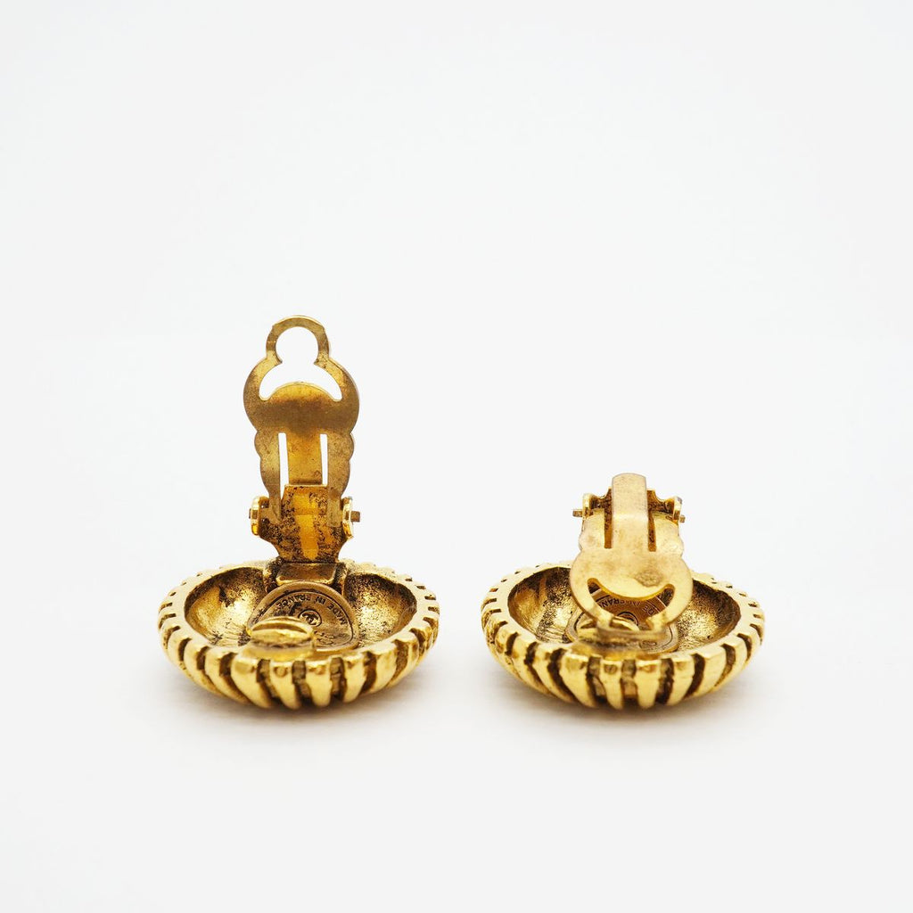 Chanel Earrings Vintage CC Logo Round Circle Gold Plated — view 3