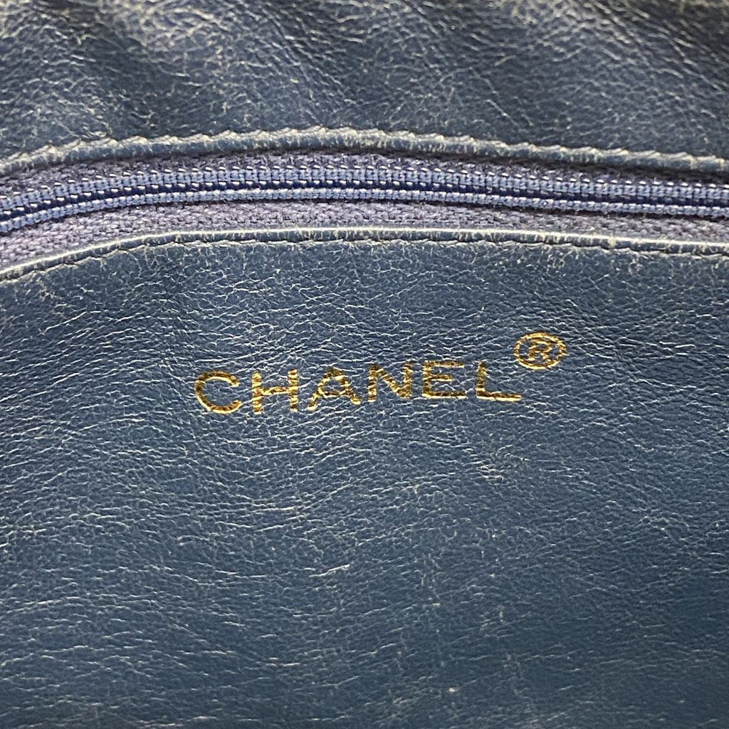 Chanel Shoulder Bag Quilted Lambskin Navy Gold — view 5