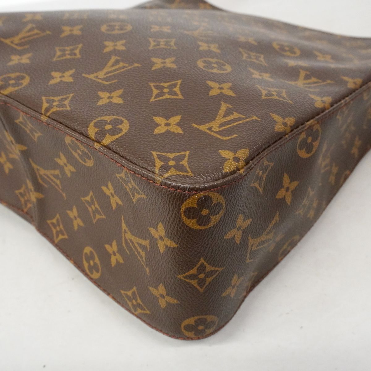 Louis Vuitton Shoulder Bag Monogram Looping GM Brown — view 6