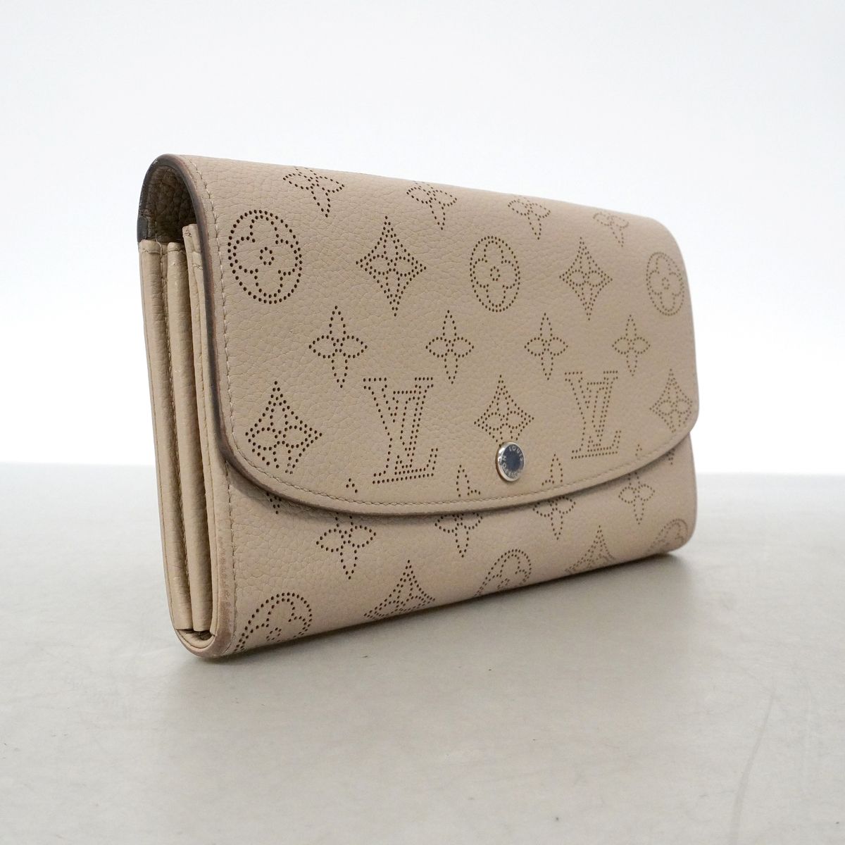 Louis Vuitton Wallet Mahina Portefeuille Iris Galet — view 2