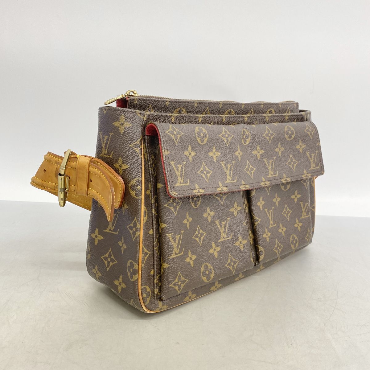 Louis Vuitton Shoulder Bag Monogram Viva-Cite GM Brown — view 2