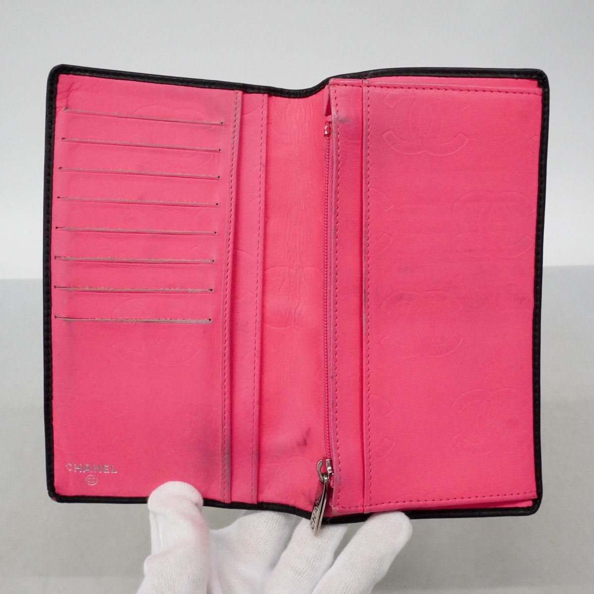 Chanel Wallet Cambon Lambskin Black White Silver — view 4