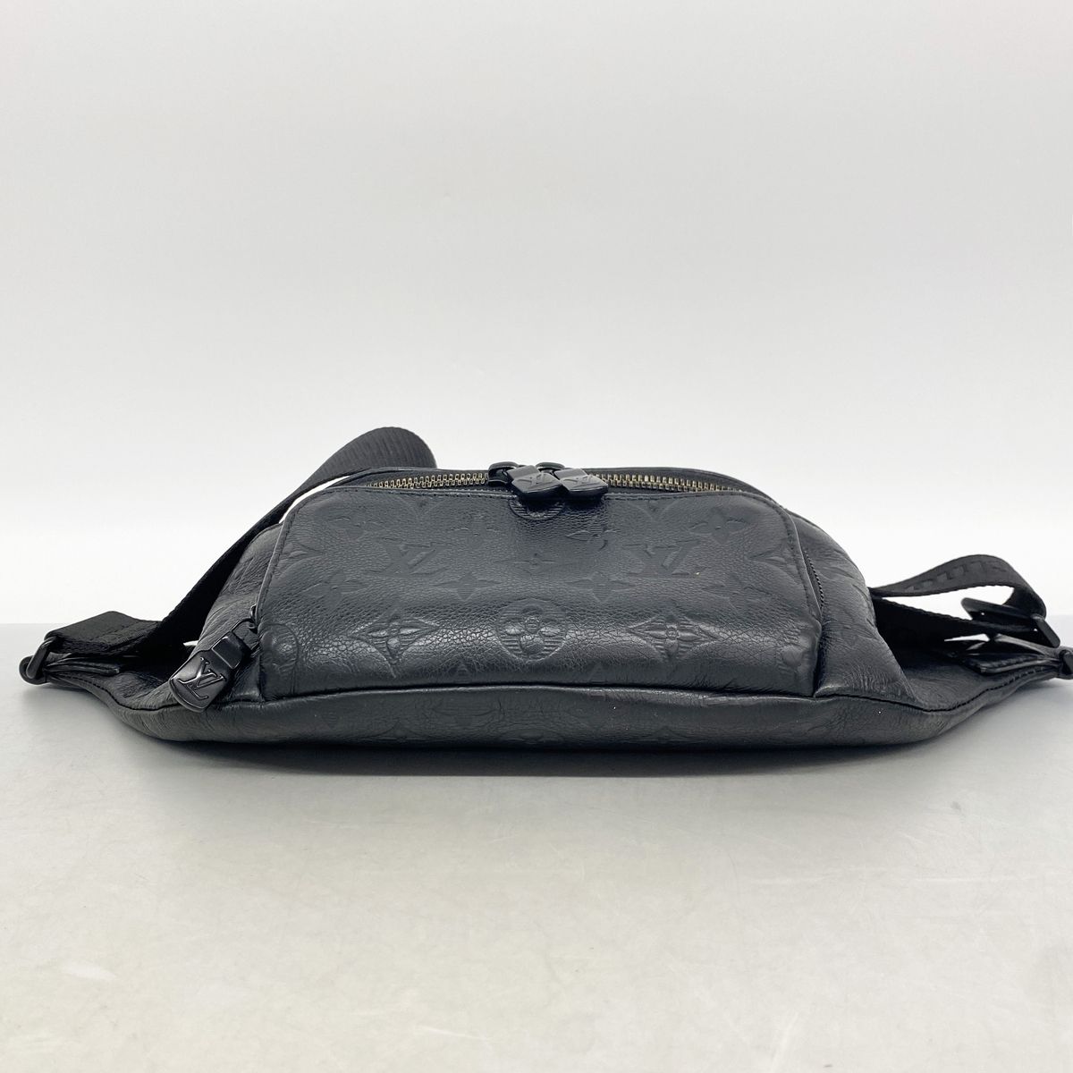 Louis Vuitton Belt Bag Monogram Shadow Rush Bumbag Black — view 3