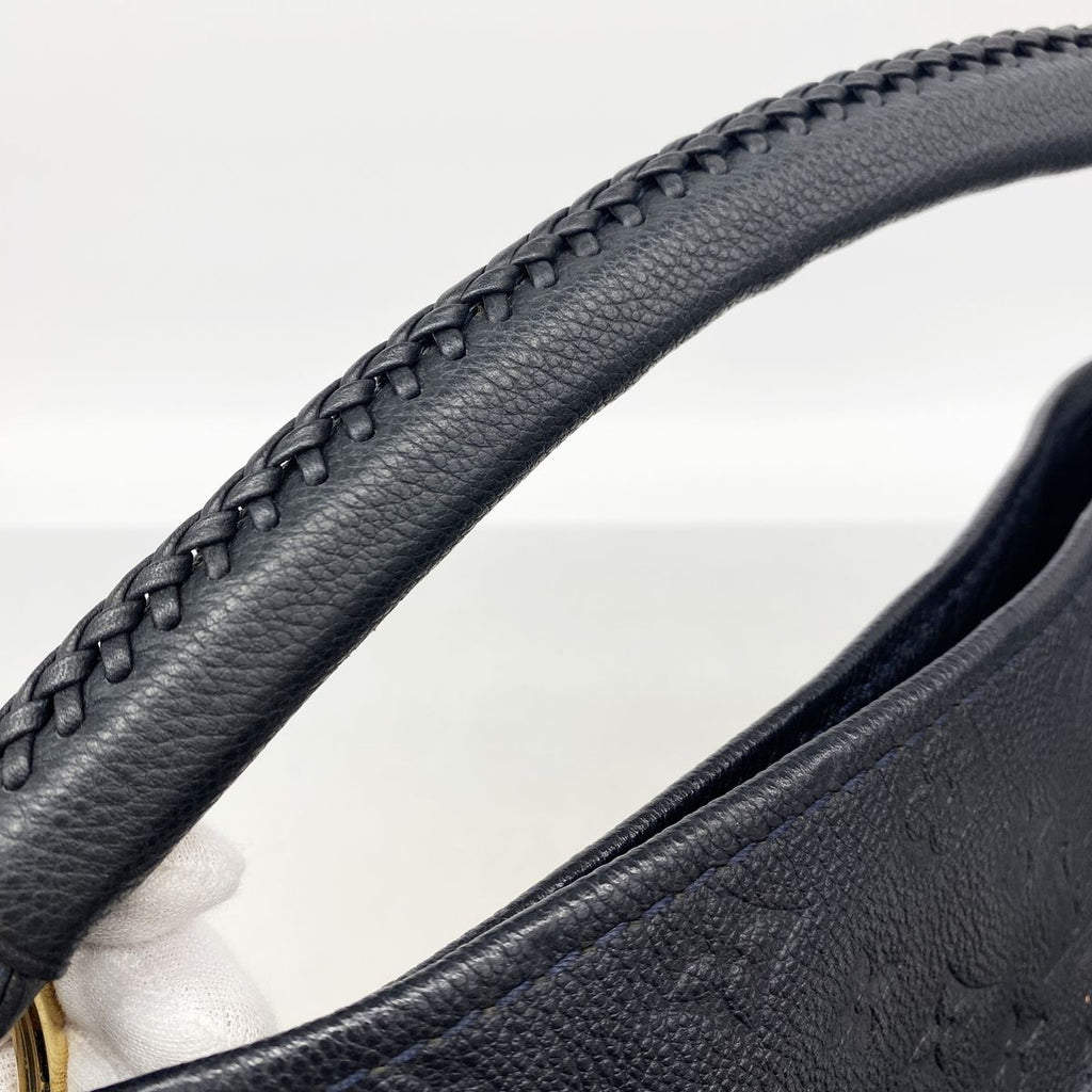 Louis Vuitton Shoulder Bag Monogram Empreinte Artsy MM Infini — view 8
