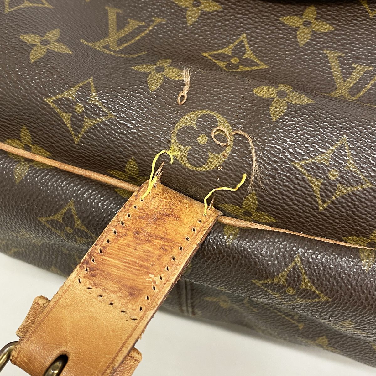 Louis Vuitton Shoulder Bag Monogram Saumur 35 Brown — view 7