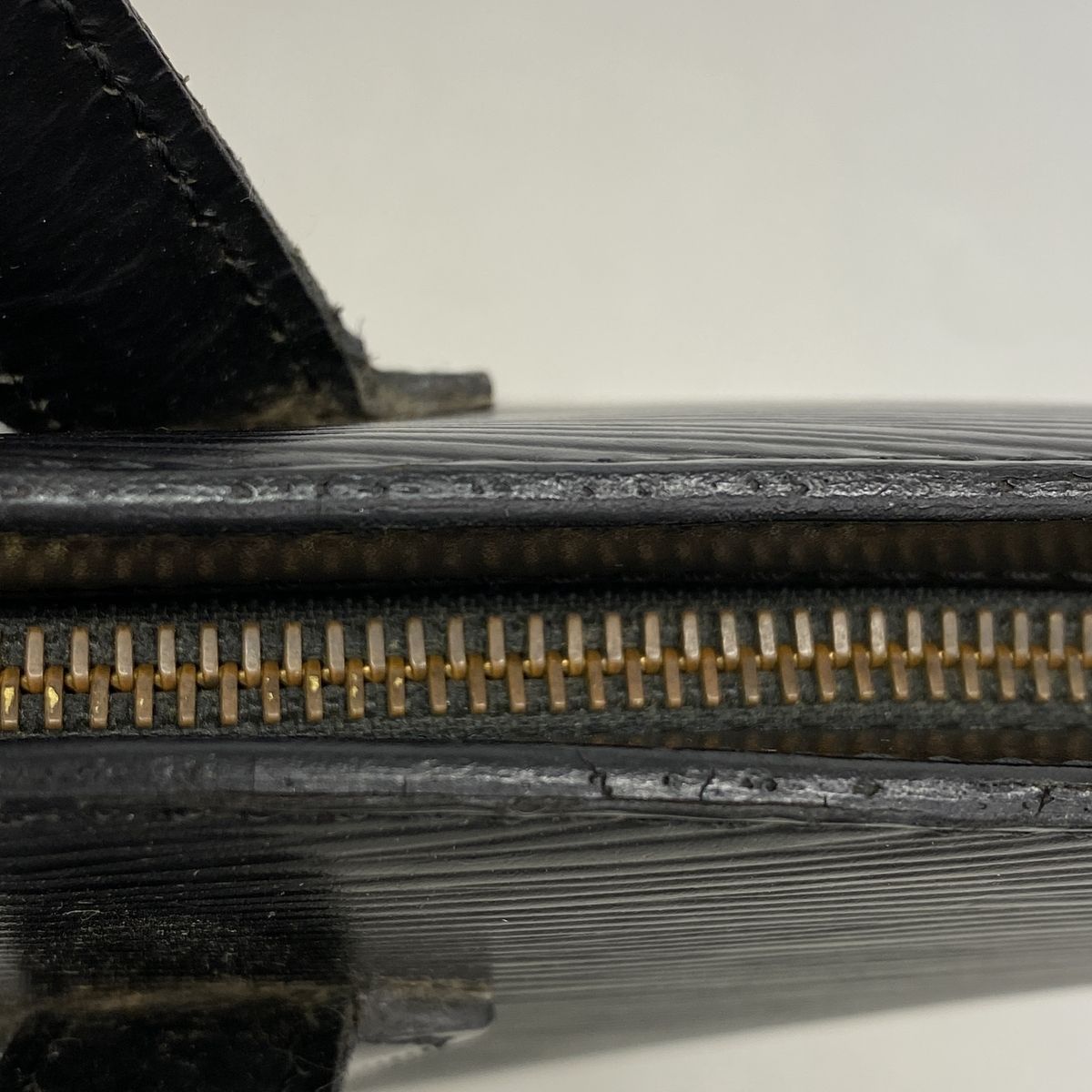 Louis Vuitton Handbag Epi Saint Jacques Noir — view 8