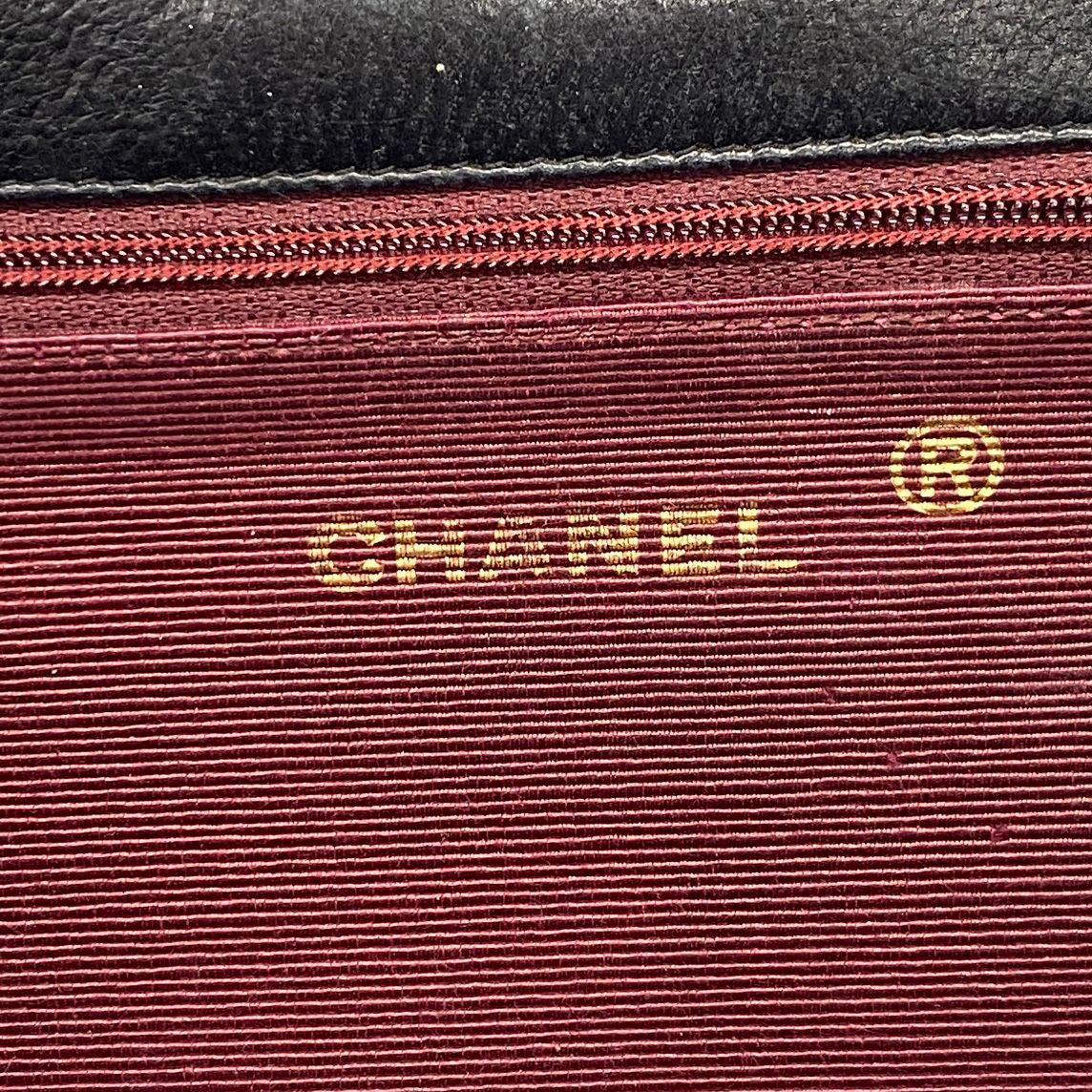 Chanel Shoulder Bag Half Moon Lambskin Black Gold — view 5