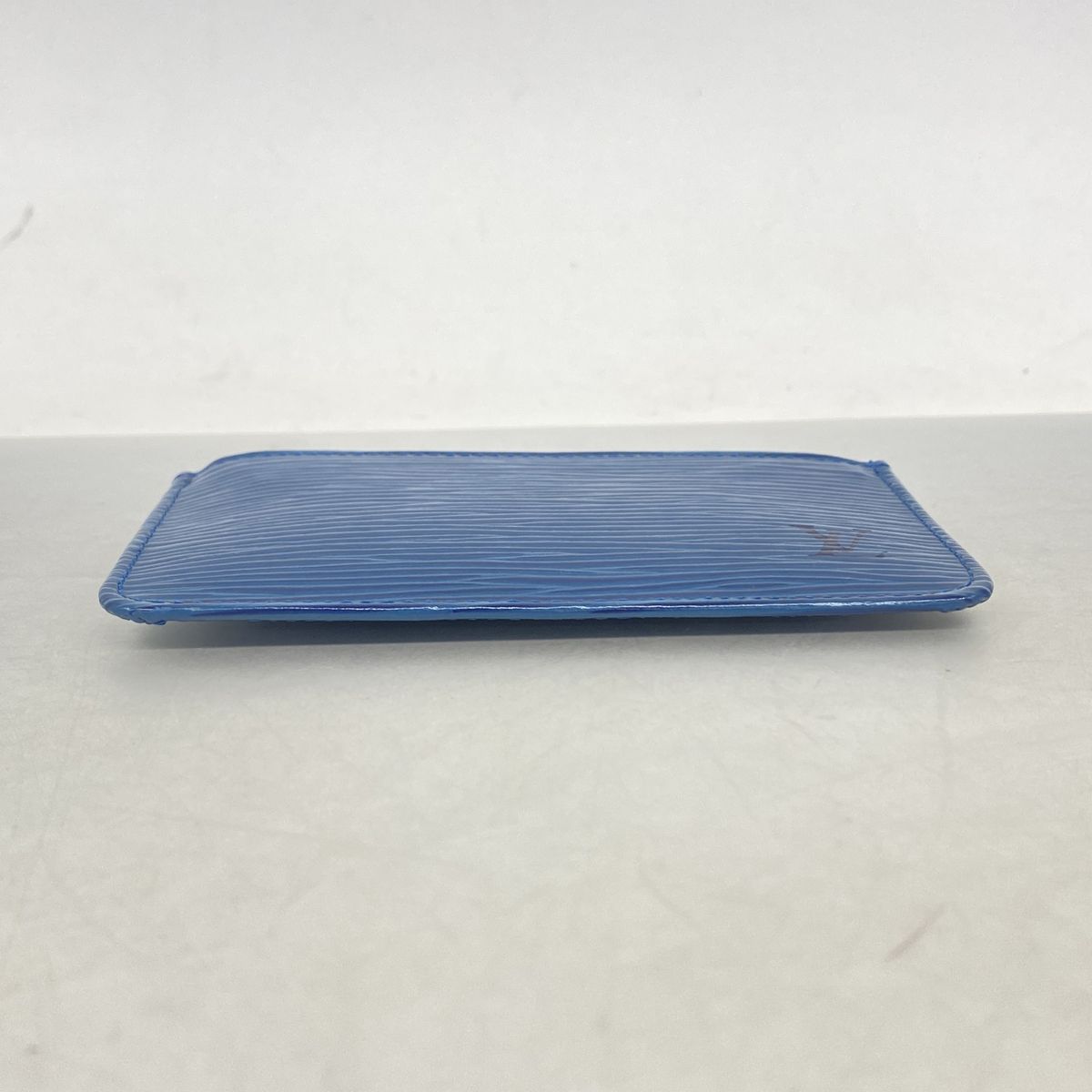 Louis Vuitton Coin Purse Epi Pochette Cles Toledo Blue — view 2