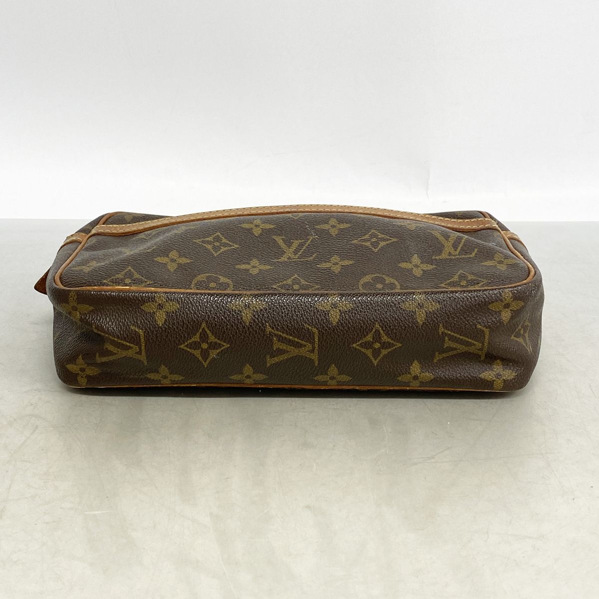 Louis Vuitton Clutch Monogram Compiegne 23 Brown — view 3