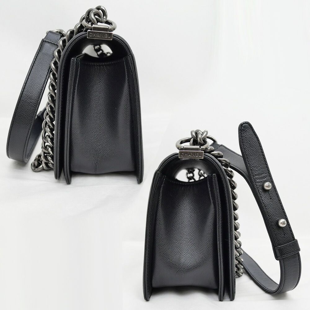 Chanel Boy 25 Chain Shoulder Bag Caviar Leather Quilted Black Gun — view 3