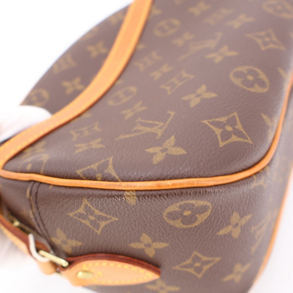 Louis Vuitton Cross Belt Bag Pochette Back — view 4