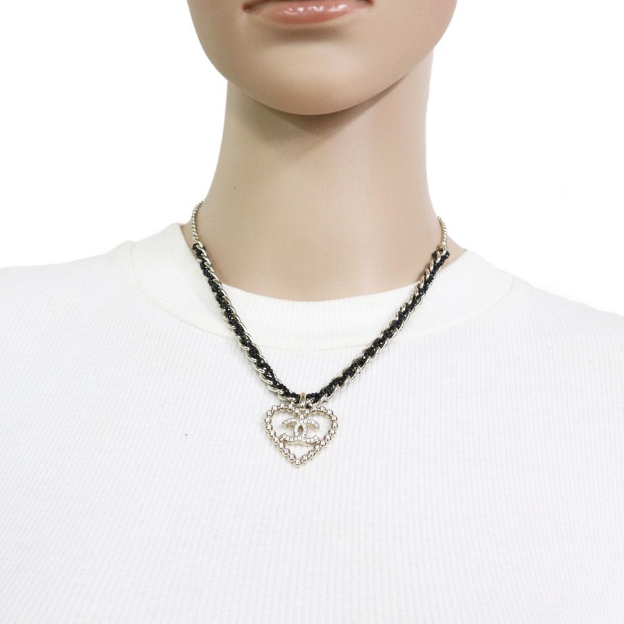 Chanel Necklace Gold — view 7