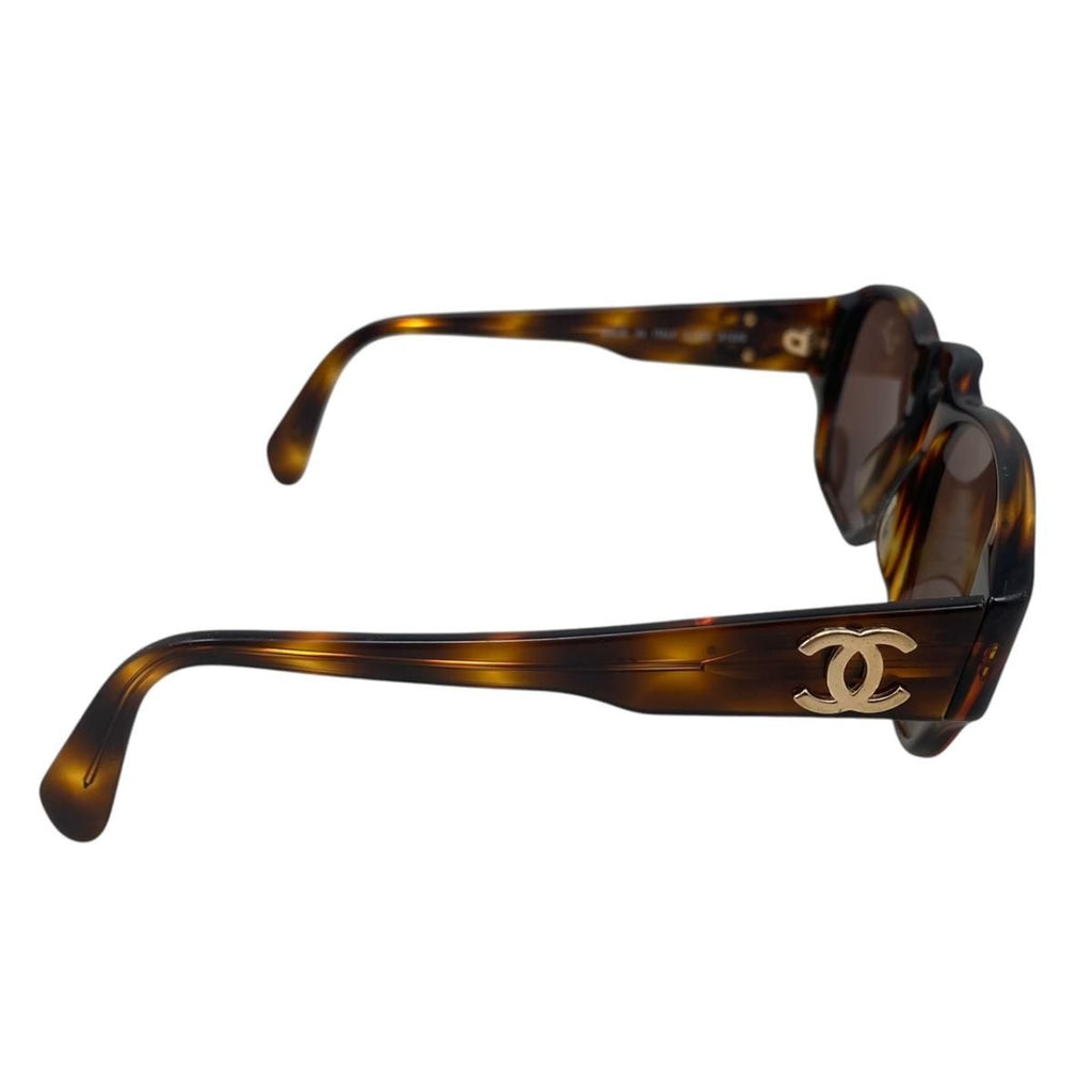 Chanel Sunglasses CC Logo Tortoiseshell Brown Gold Eyewear — view 4