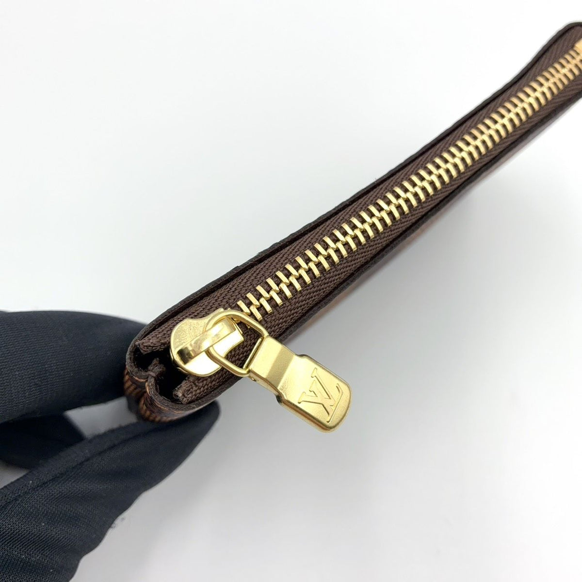 Louis Vuitton Pochette Cles Damier Ebene Leather Brown Coin Purse Gold — view 6