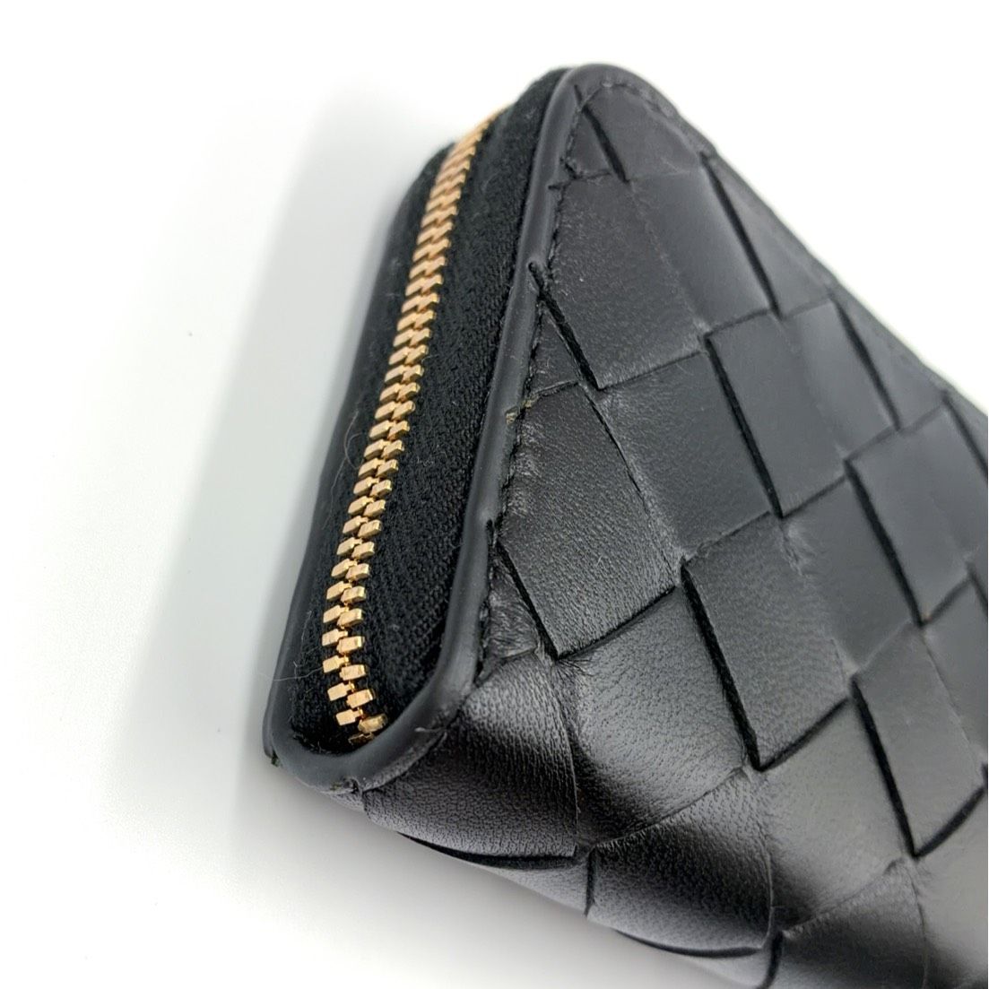 Bottega Veneta Intrecciato Zip Coin Purse Leather Black Wallet Gold — view 6