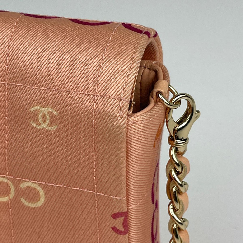 Chanel Shoulder Bag Choco Bar CC Logo Canvas Pink — view 5