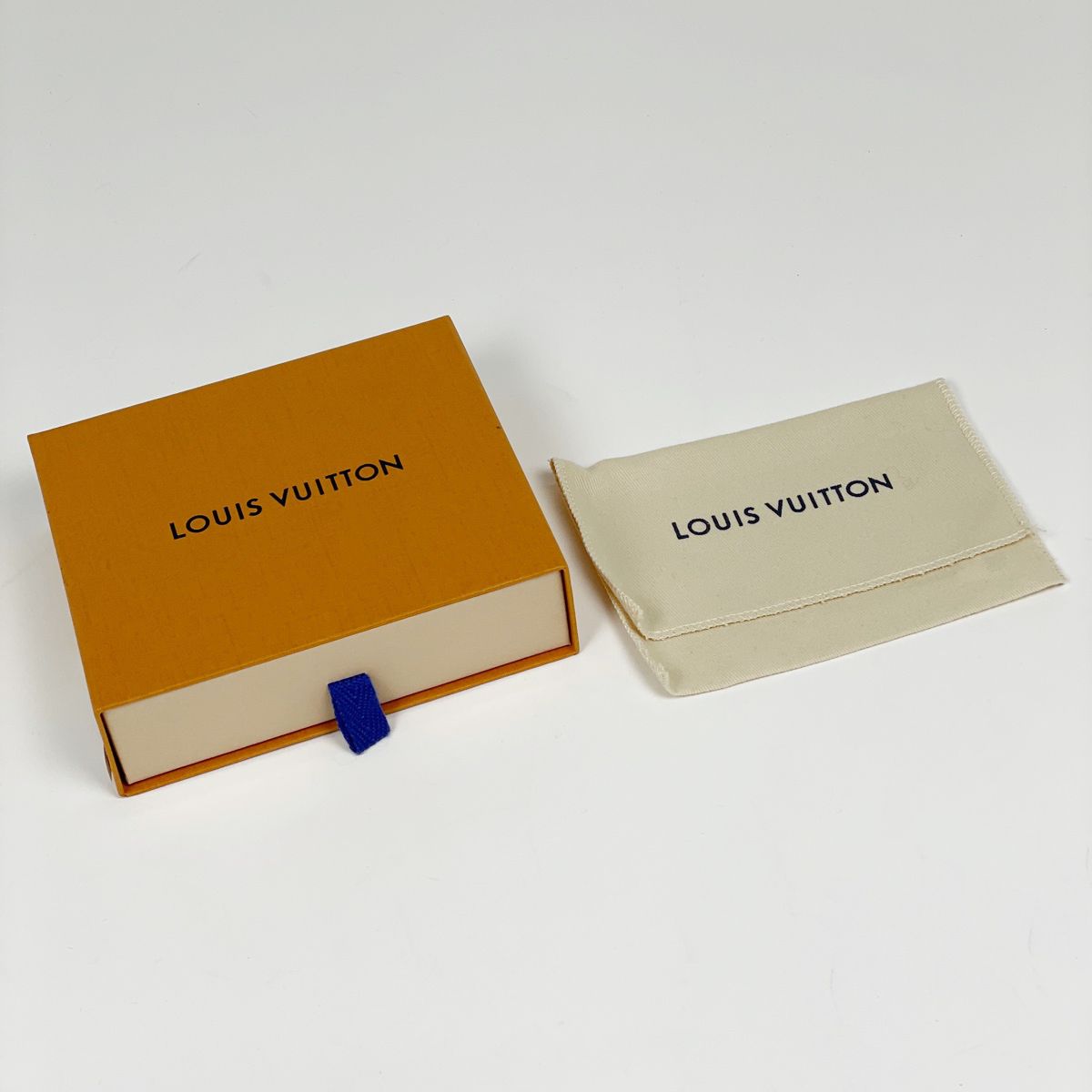 Louis Vuitton Portefeuille Clair Bifold Wallet Monogram Empreinte Milky White — view 8