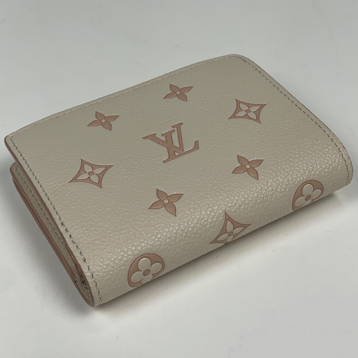 Louis Vuitton Portefeuille Clair Bifold Wallet Monogram Empreinte Milky White — view 2