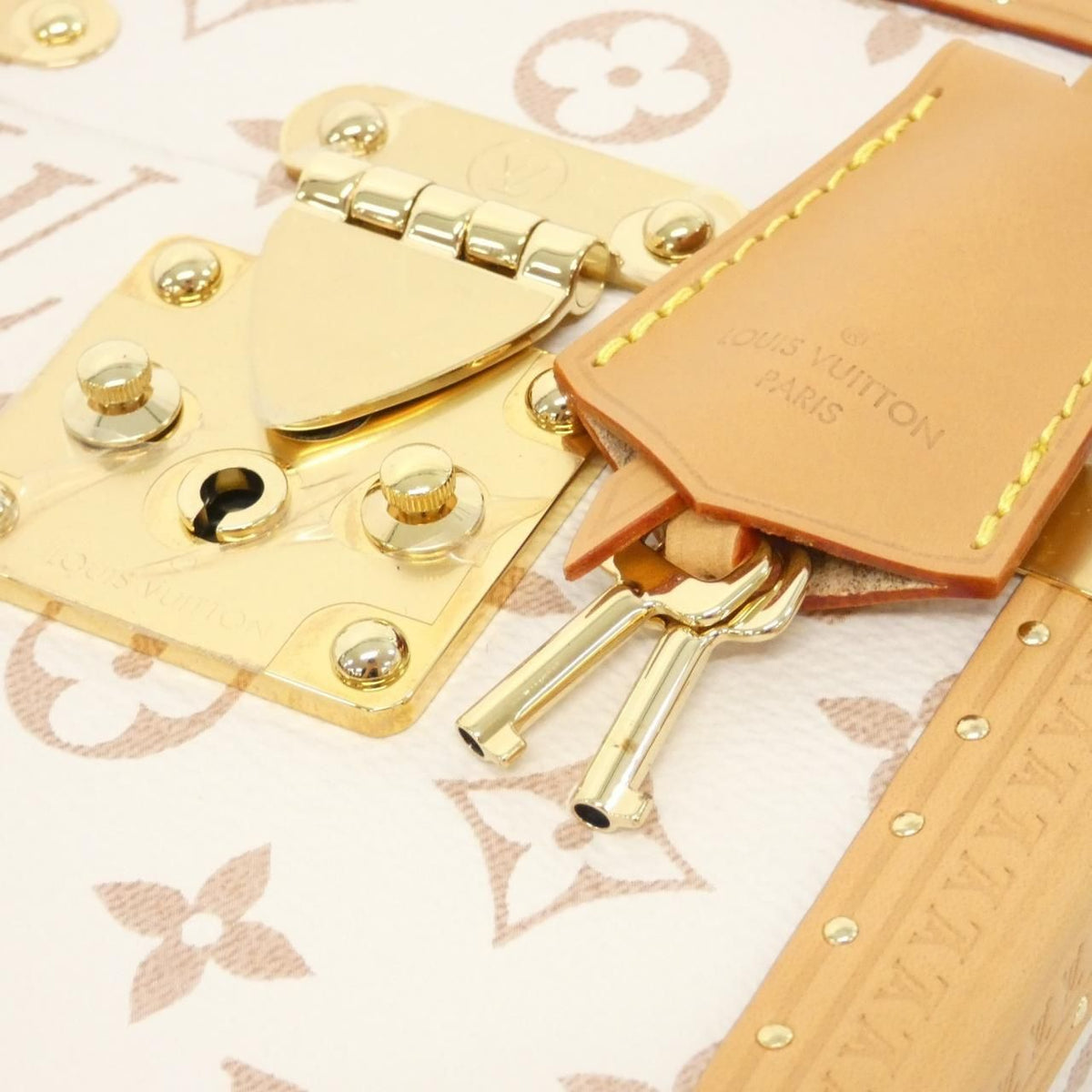 Louis Vuitton Monogram Dune Camera Box Shoulder Bag — view 4