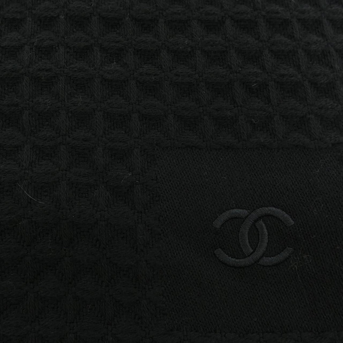 Chanel Scarf Black — view 4