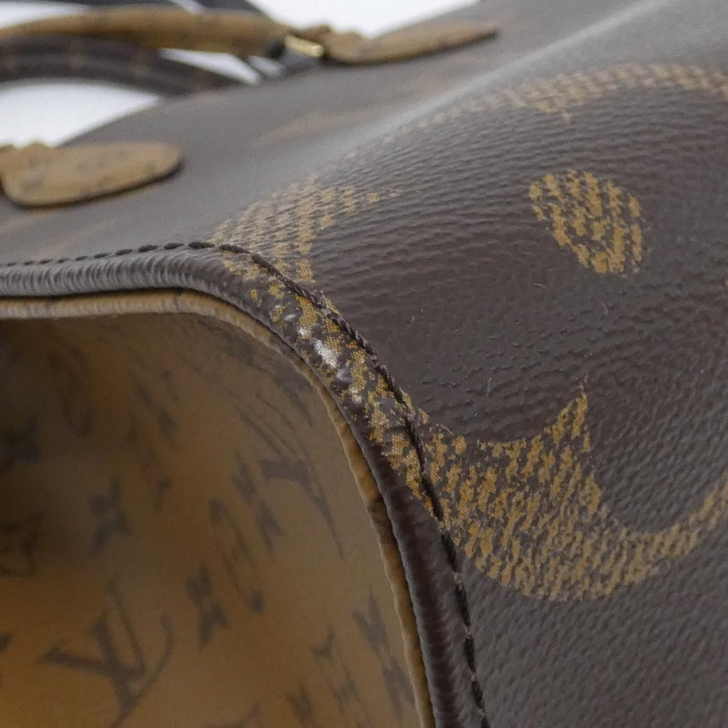 Louis Vuitton Monogram Giant On The Go MM Bag — view 3