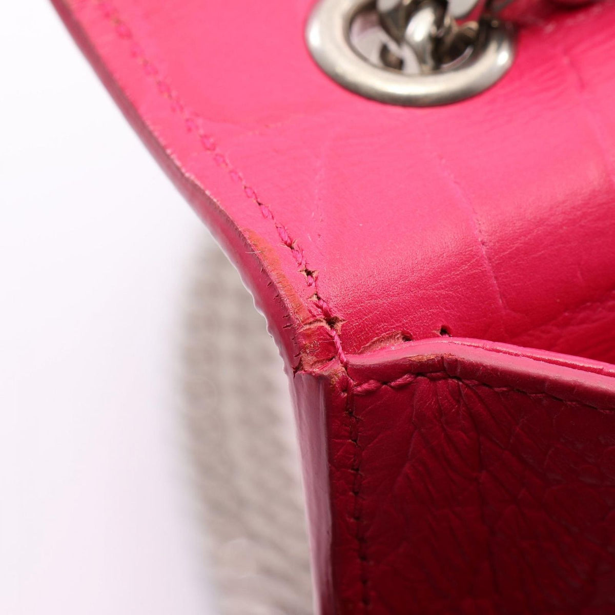 Saint Laurent Paris Shoulder Bag Kate Monogram Croco Embossed Pink Leather — view 5