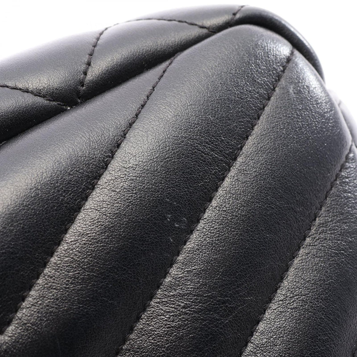 Saint Laurent Paris Shoulder Bag Loulou Black Leather Chain — view 6