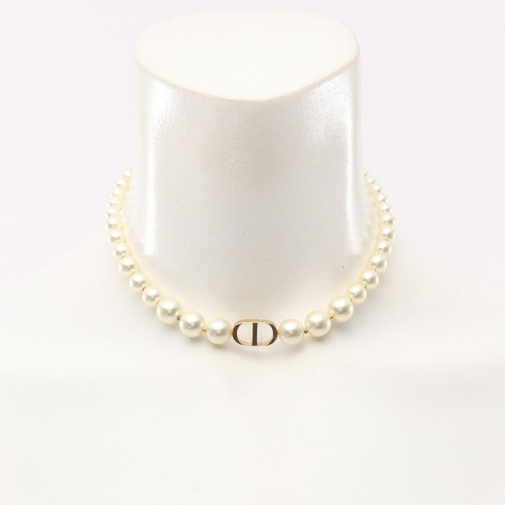 Dior Necklace 30 Montaigne Shorts — view 4