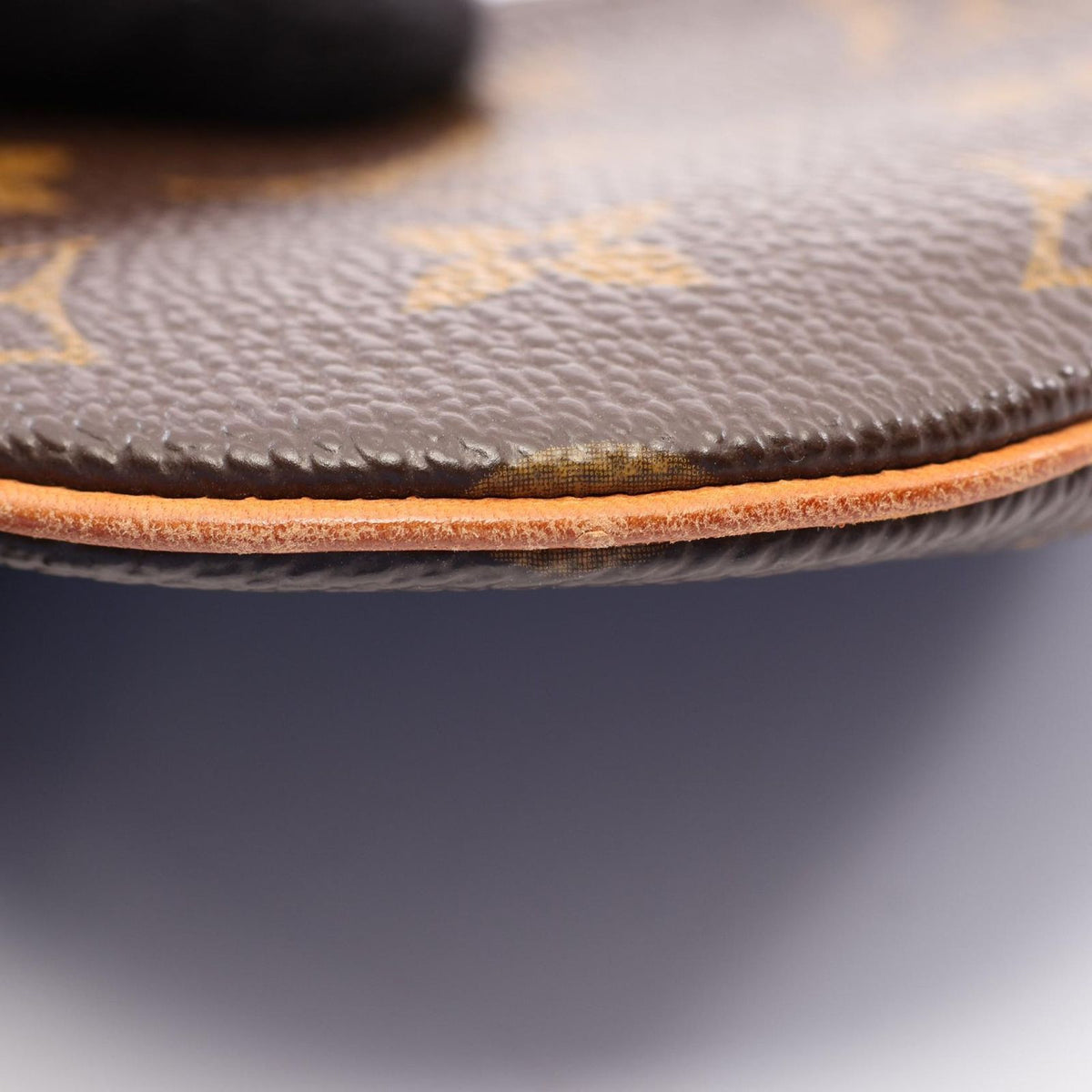 Louis Vuitton Coin Purse Porte Monnaie Rond Monogram Leather — view 7