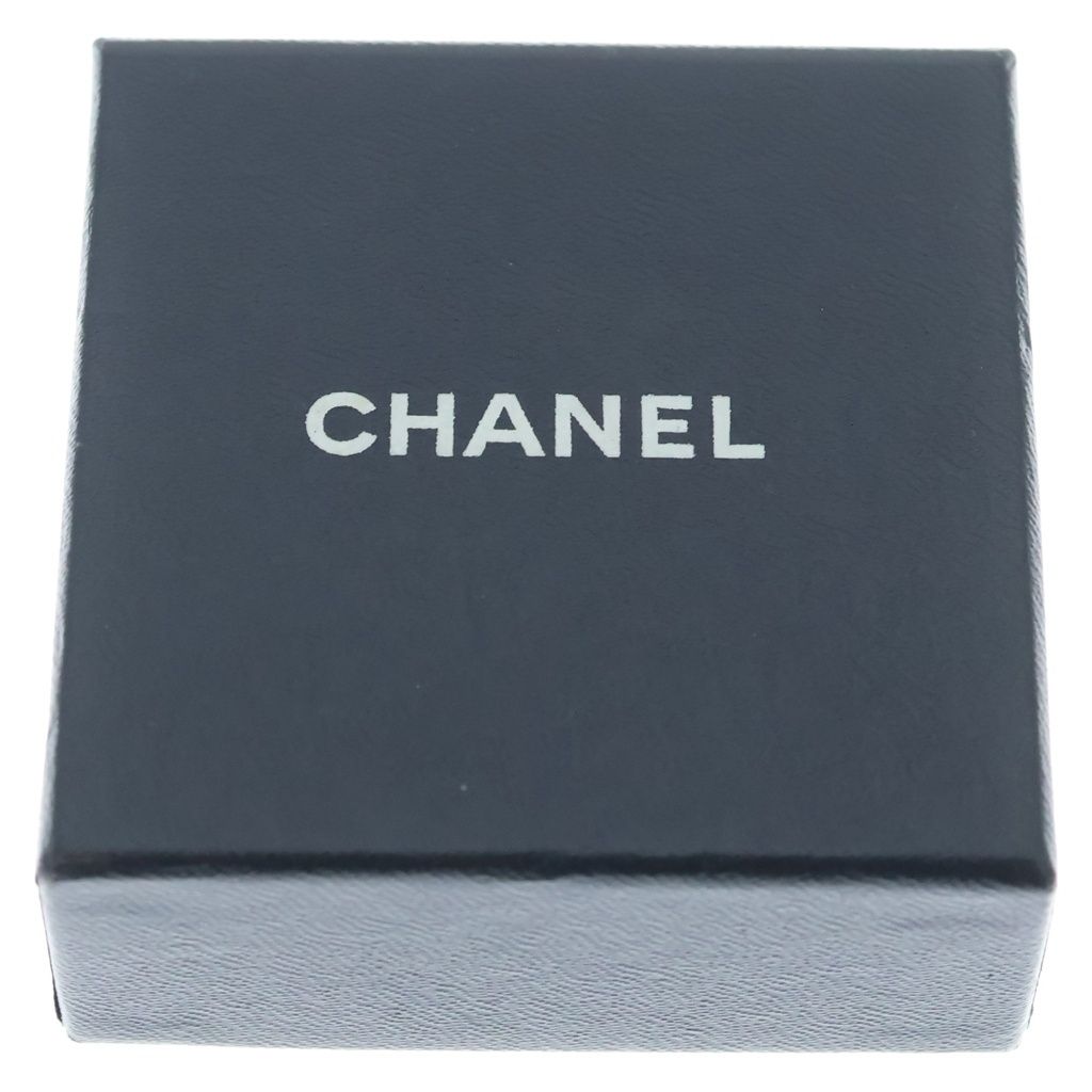 Chanel CC Logo Round Earrings Silver Gold 96P — view 6